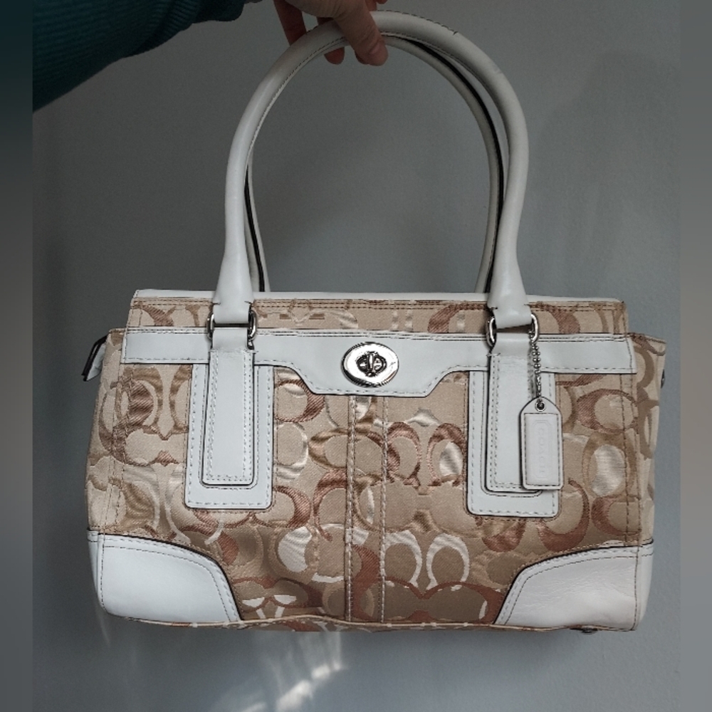 Coach Signature hand Bag